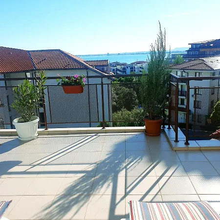 Апартаменти La Terrace Sea View *