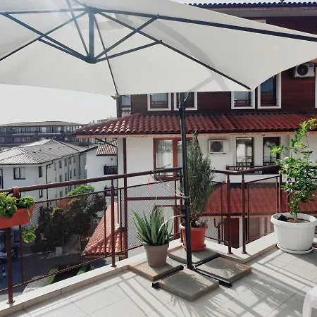 Апартаменти La Terrace Sea View